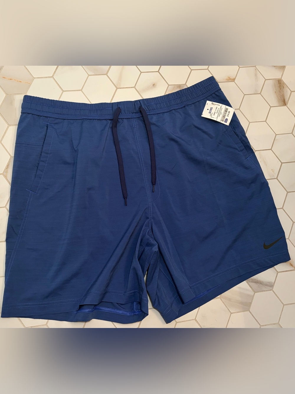 Nike Form Men's Training Shorts new with tag Blue unlined windbreaker style XL